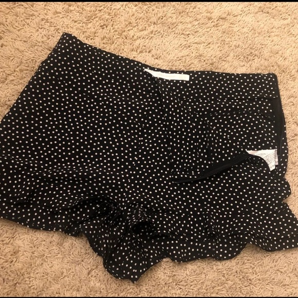 Zara polkadot ruffled hem shorts - Picture 4 of 5